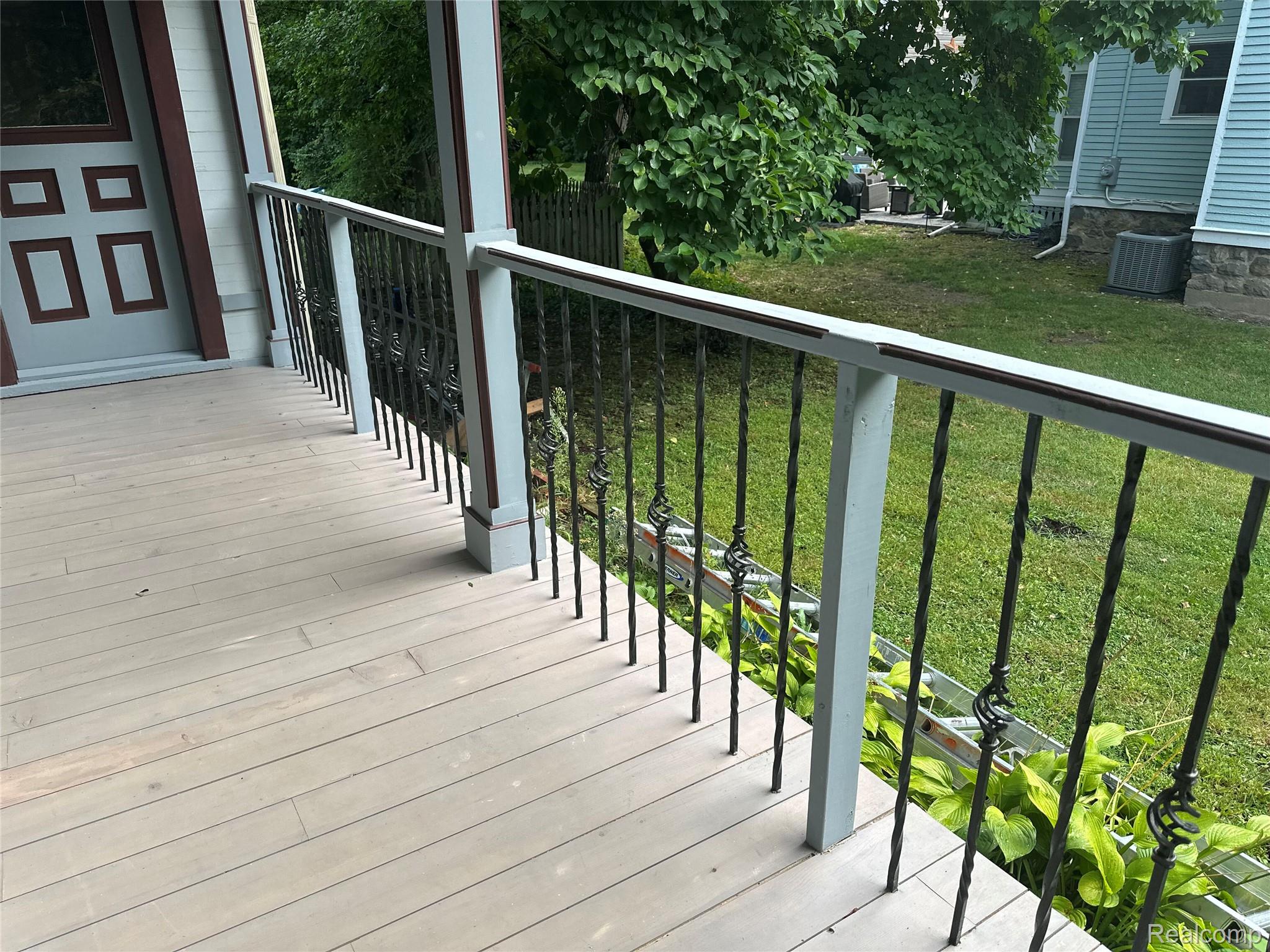 162 Church Street Property Photo 3