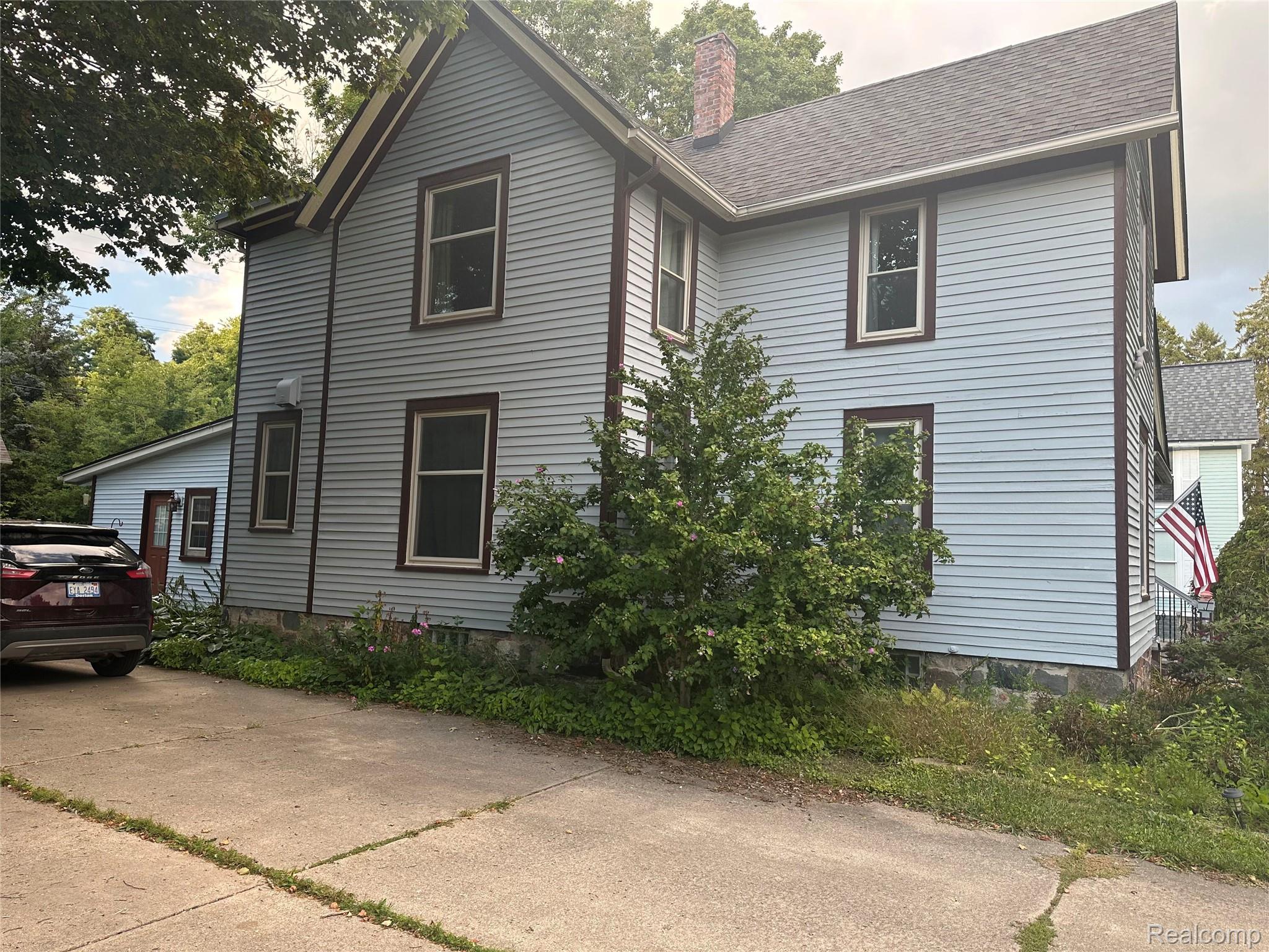 162 Church Street Property Photo 6