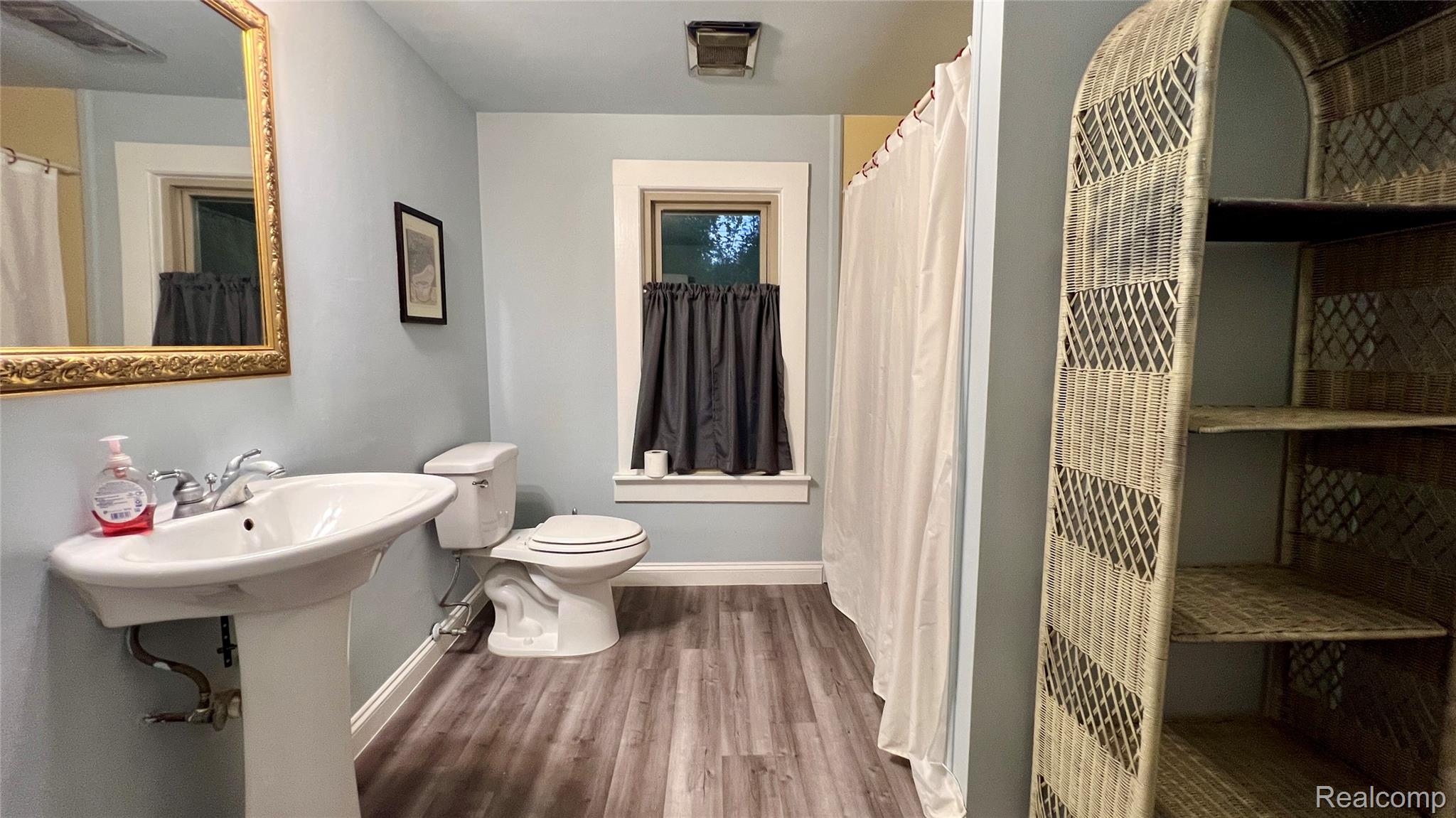 162 Church Street Property Photo 27