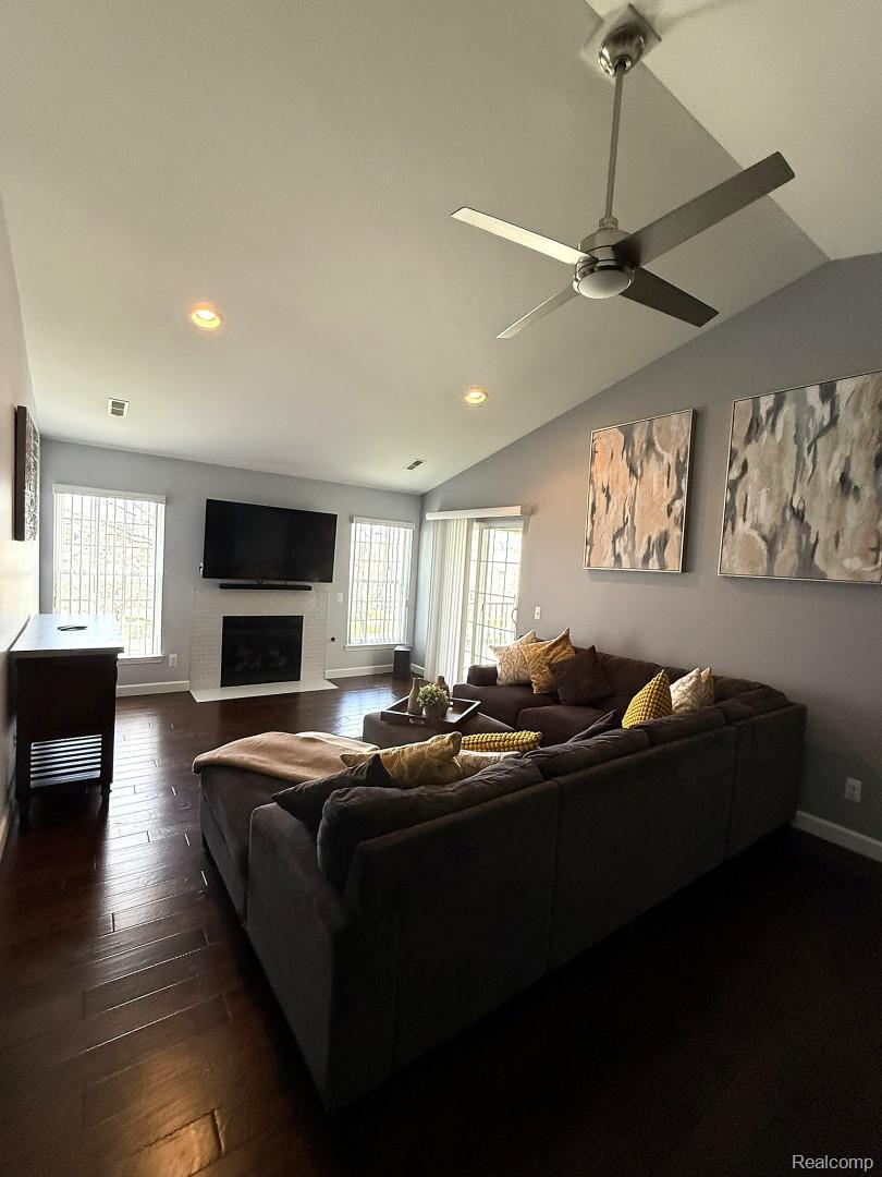 3612 Oakmonte Boulevard Property Photo 4