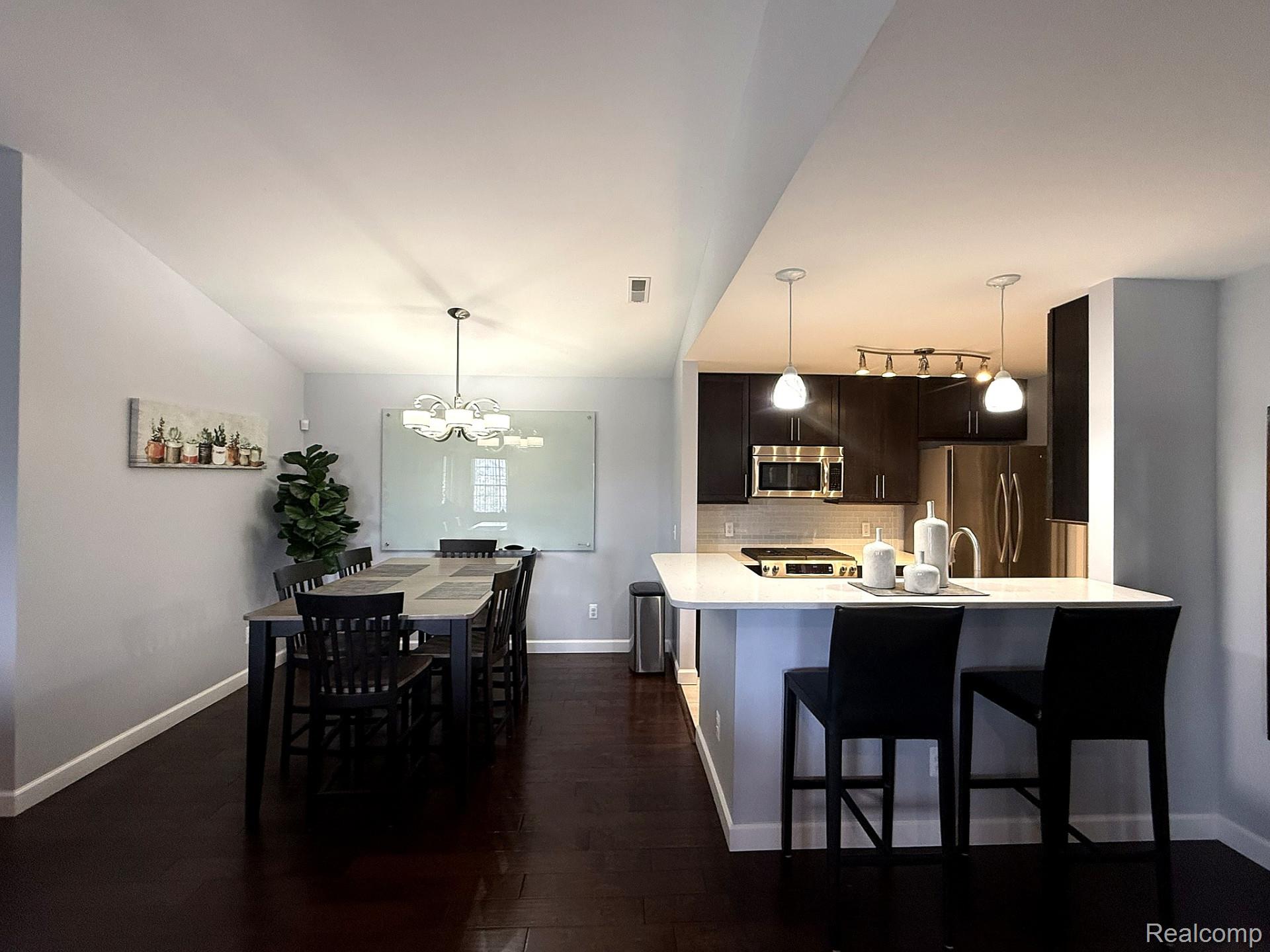 3612 Oakmonte Boulevard Property Photo 5