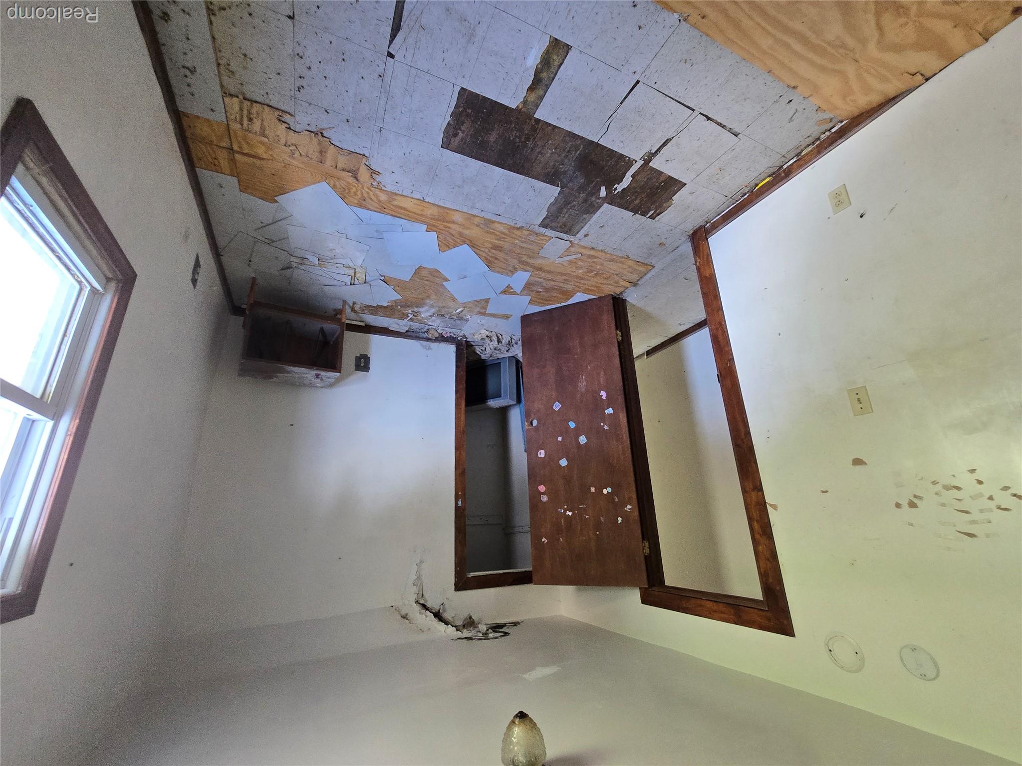 611 S 4th Avenue Property Photo 15