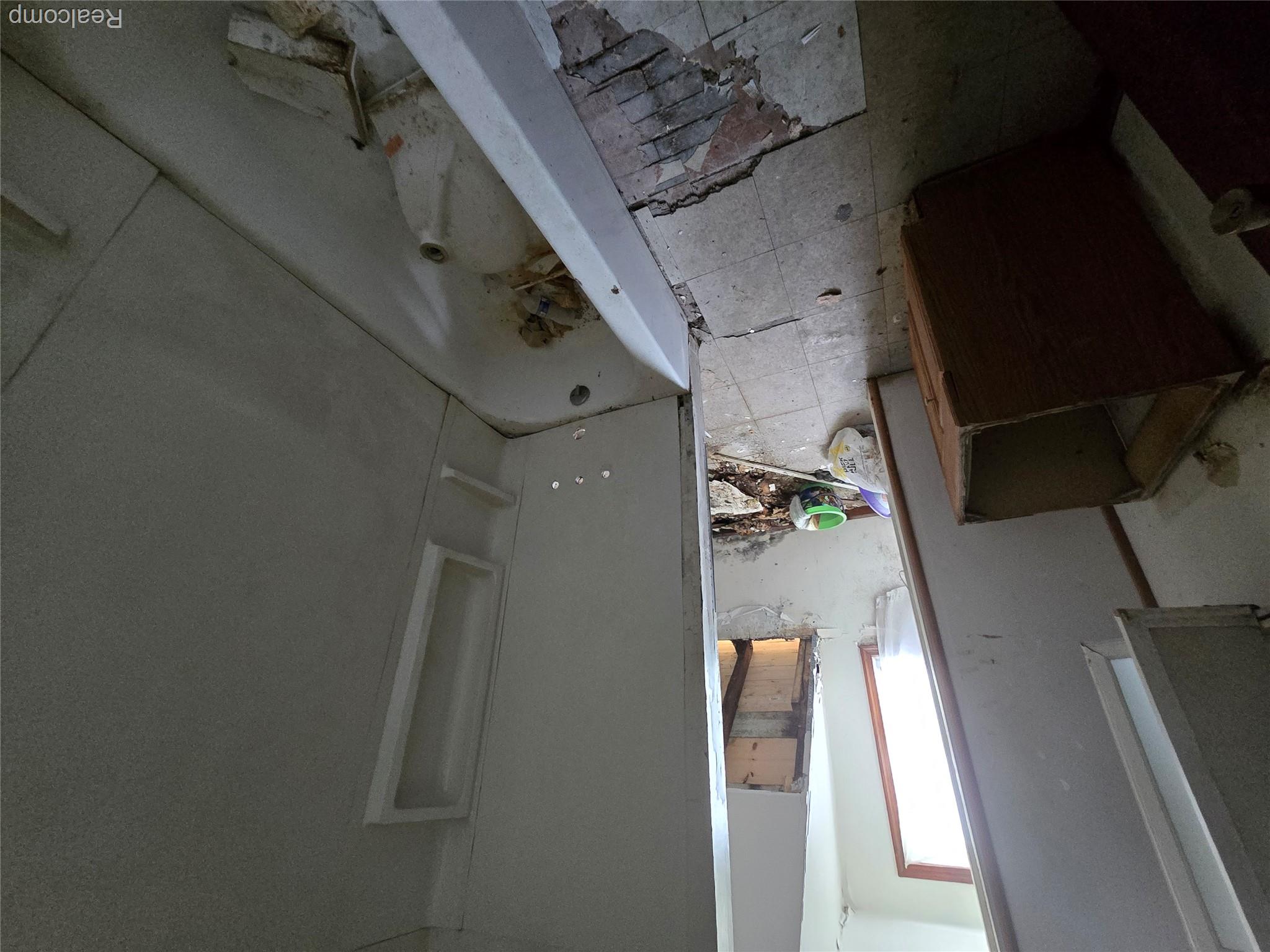 611 S 4th Avenue Property Photo 17