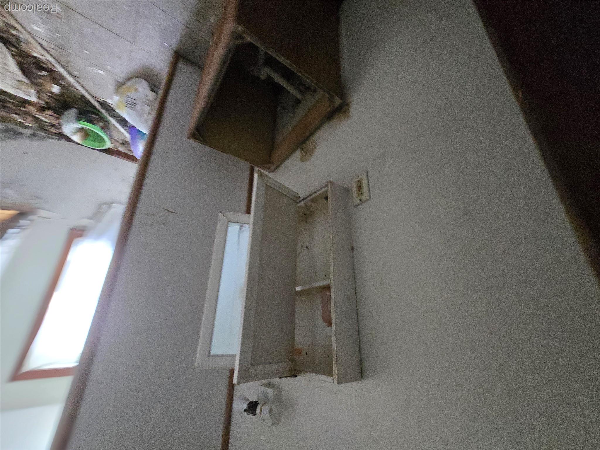 611 S 4th Avenue Property Photo 19