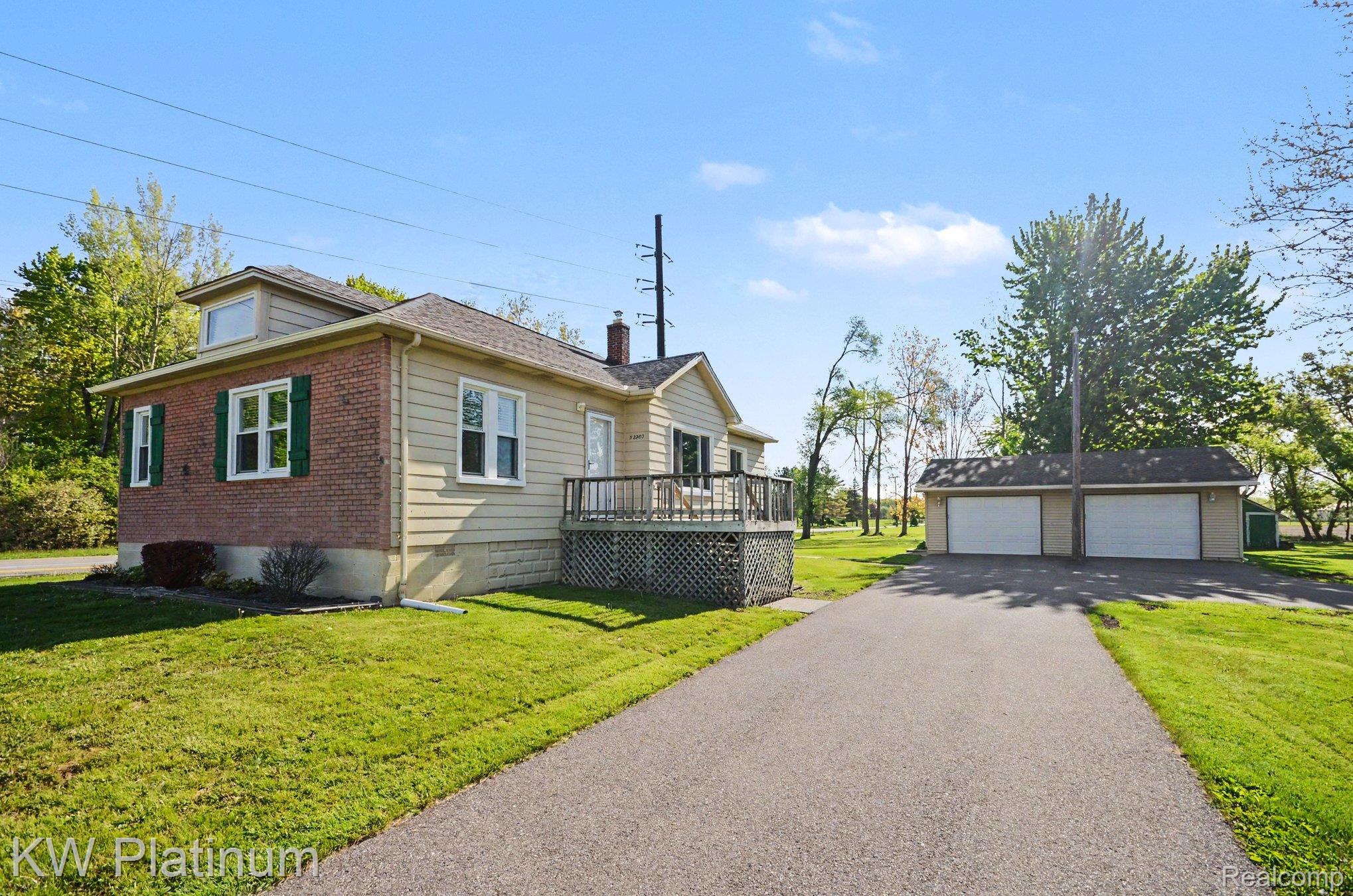 52900 North Avenue Property Photo 8