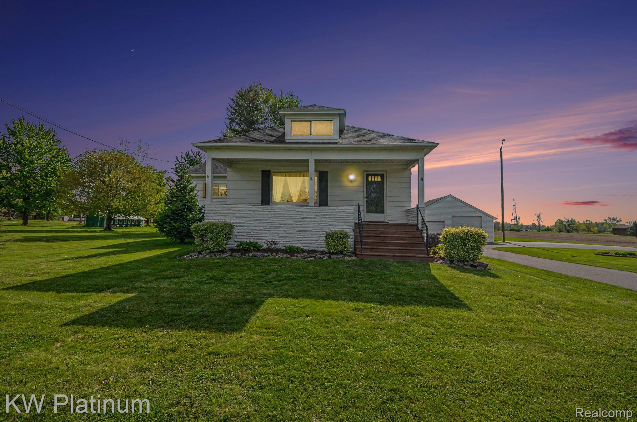 52900 North Avenue Property Photo 10