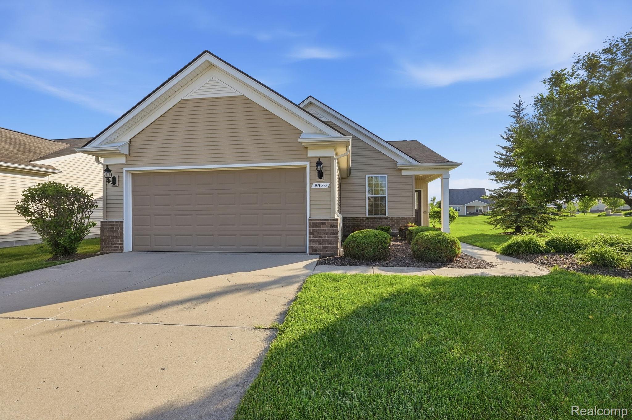 9370 Sand Hill Drive Property Photo 1