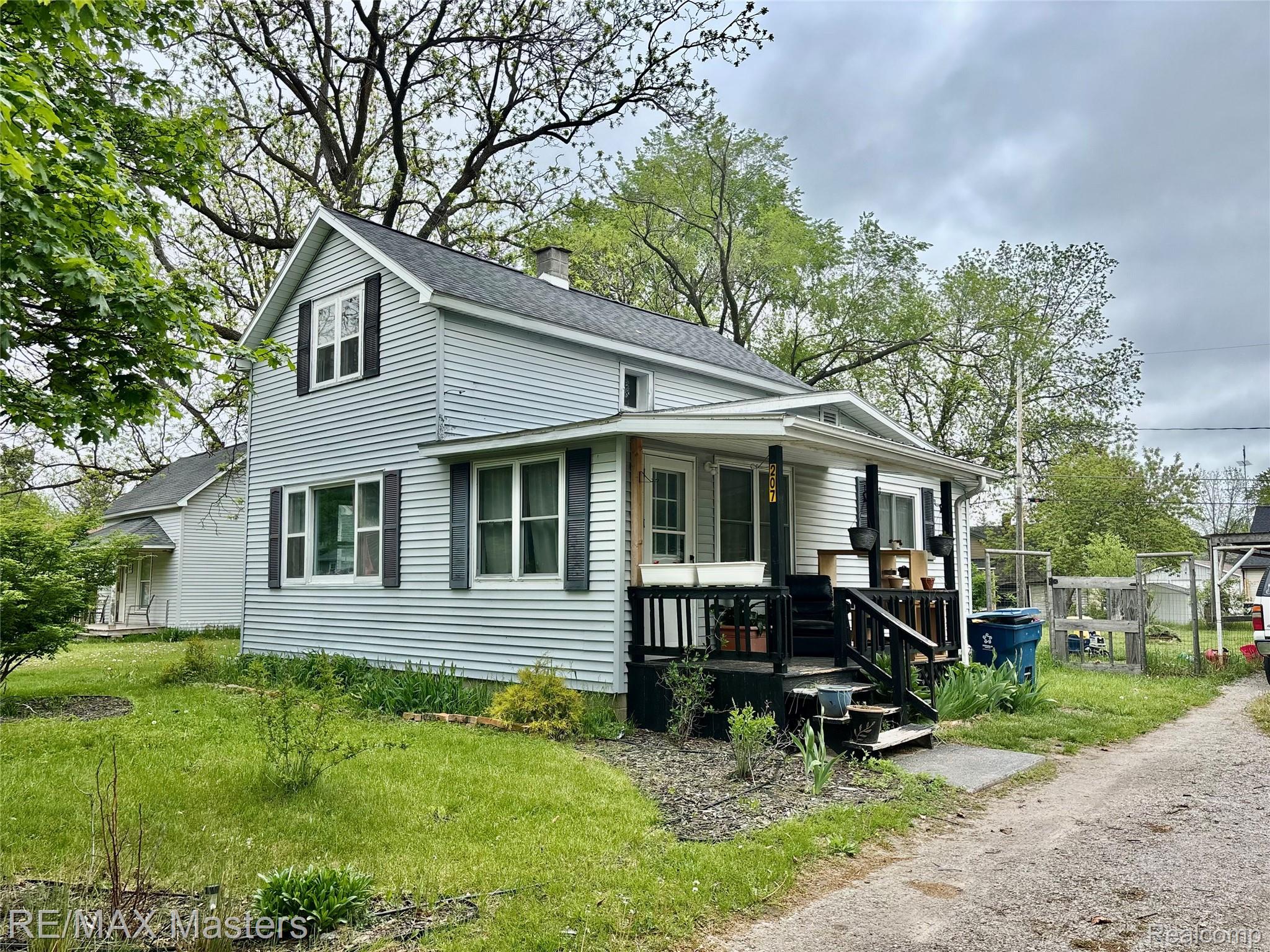 207 Court Street Property Photo 1