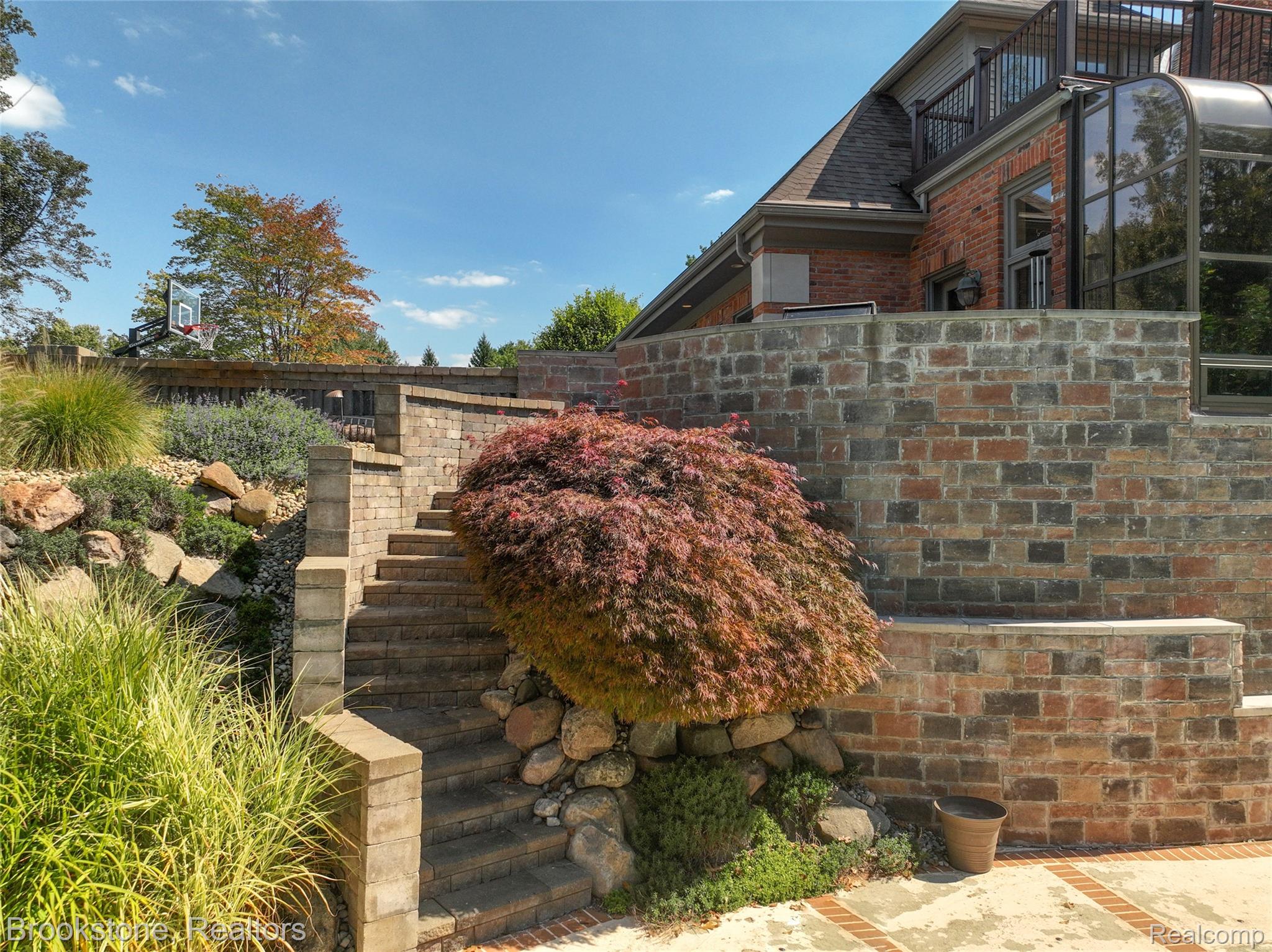 1494 Highpoint Property Photo 11
