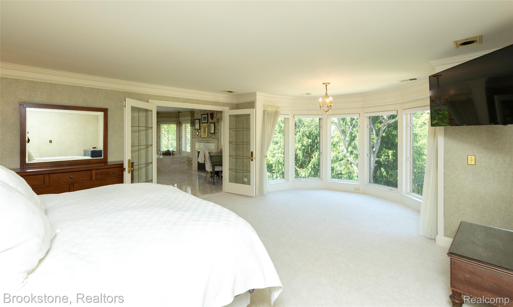 1494 Highpoint Property Photo 46