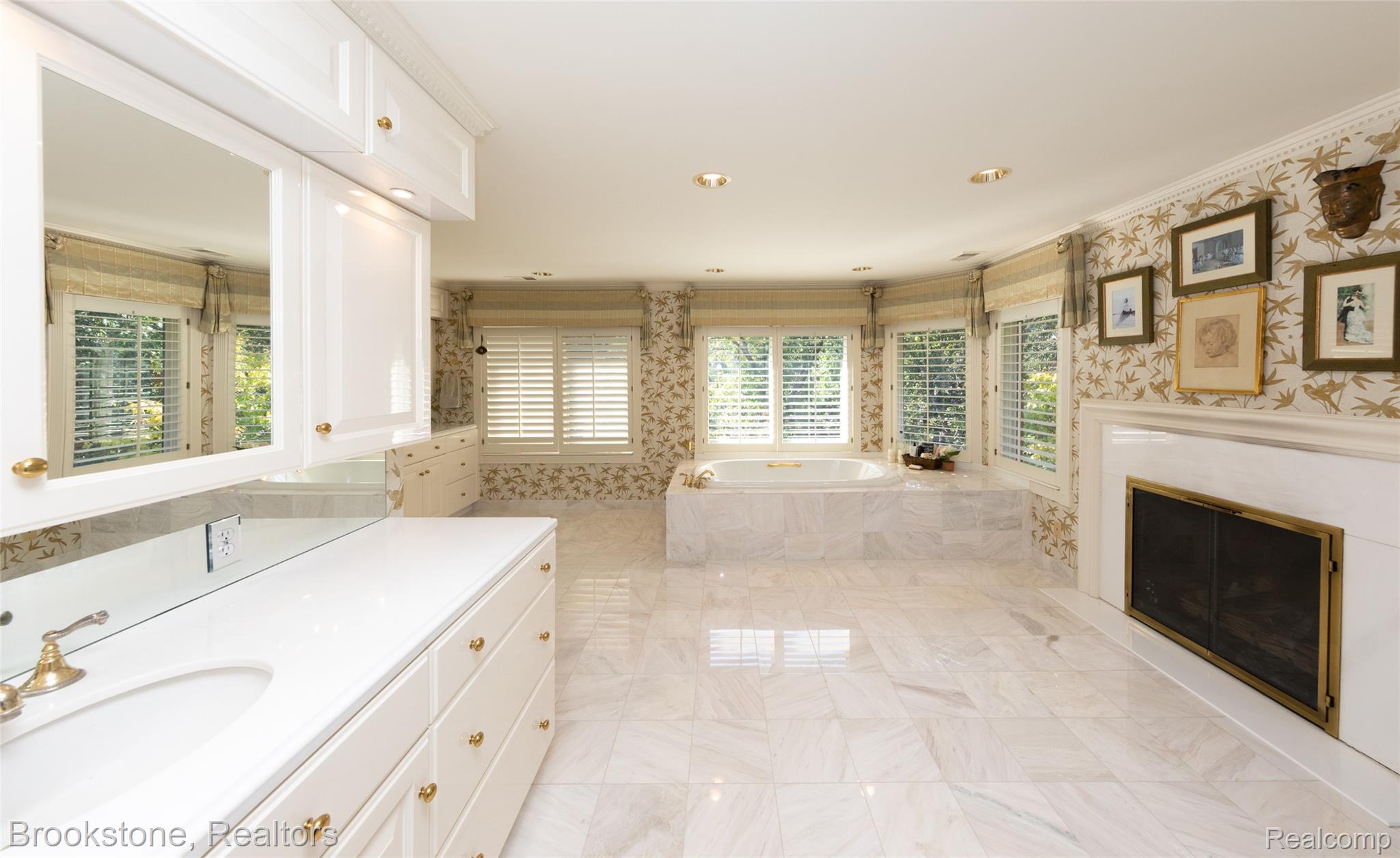 1494 Highpoint Property Photo 50