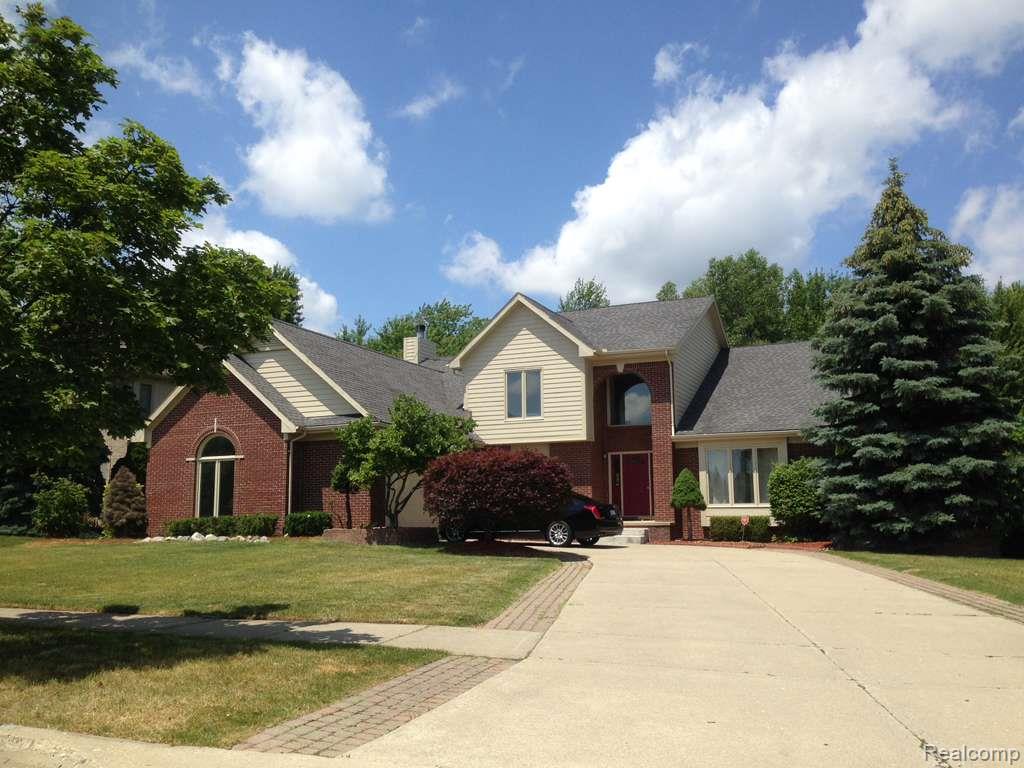 7782 Watford Drive Property Photo 1