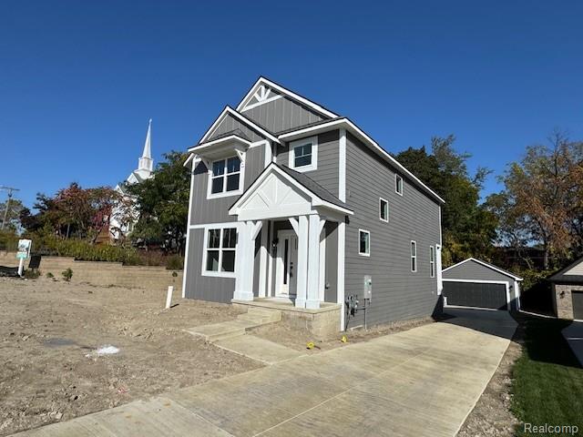 303 E Spring Street Property Photo 2