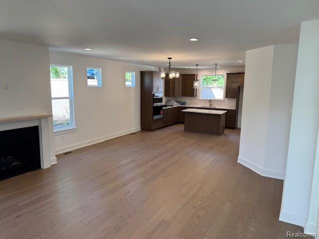 303 E Spring Street Property Photo 7