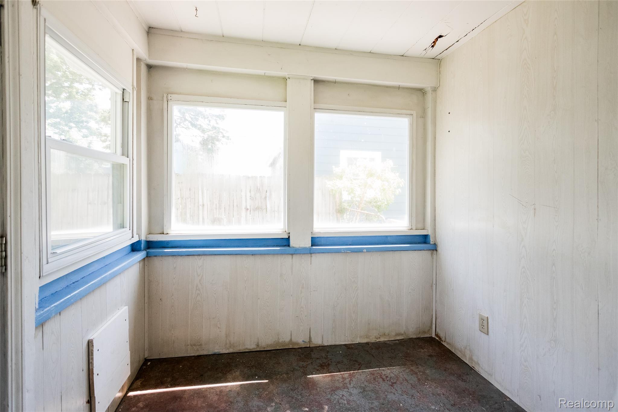 23122 Reynolds Avenue Property Photo 21