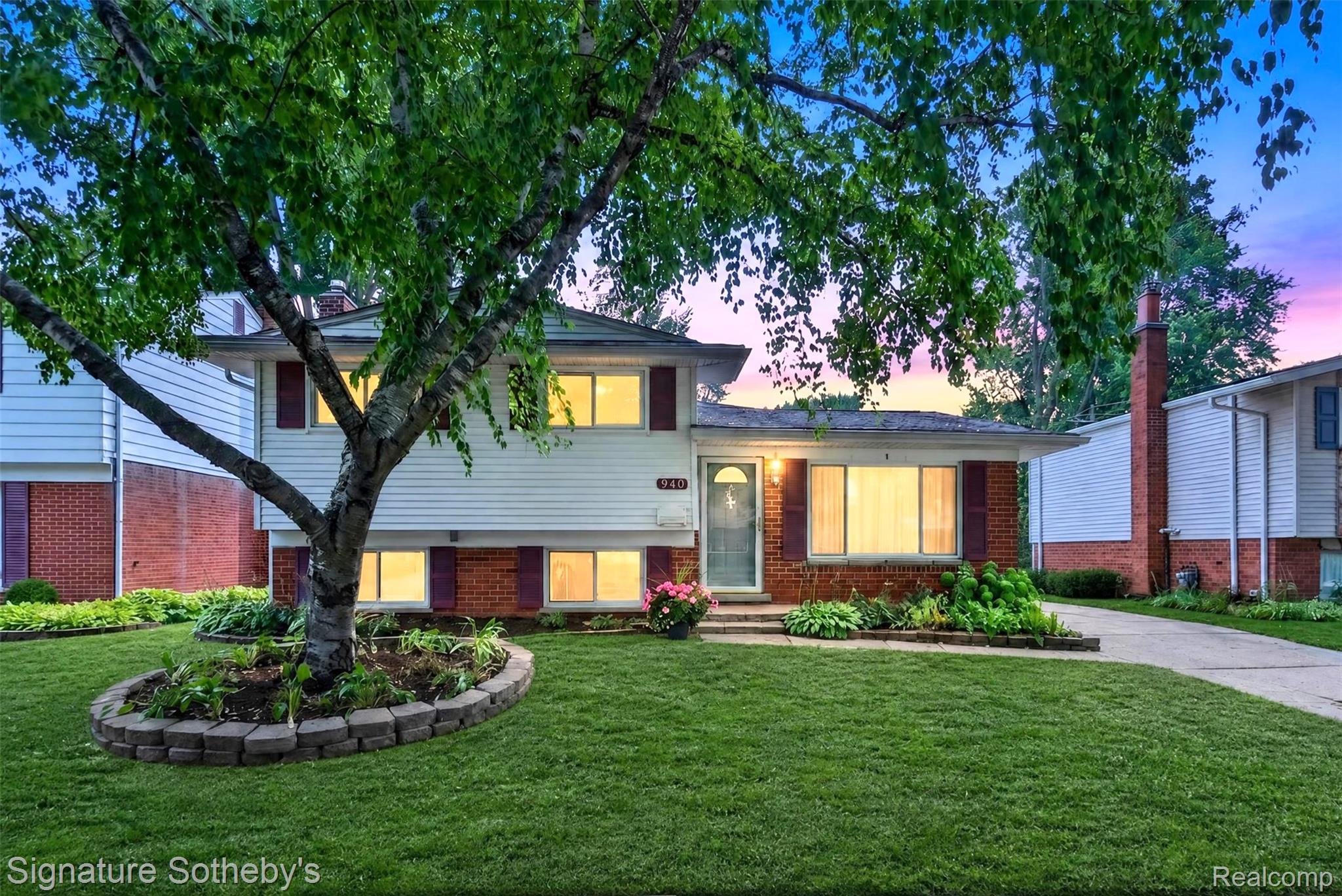 940 Langley Boulevard Property Photo 1