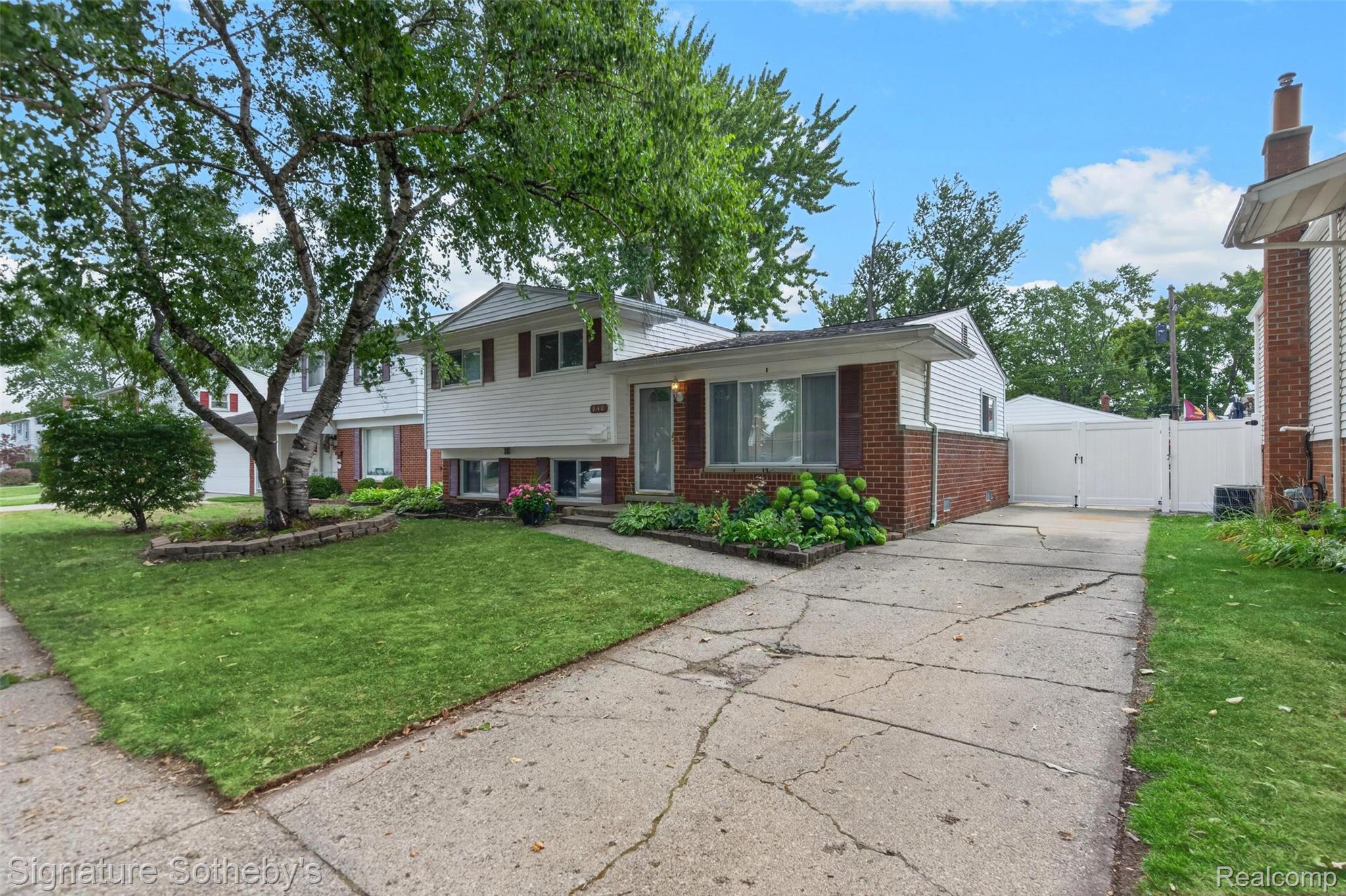 940 Langley Boulevard Property Photo 32