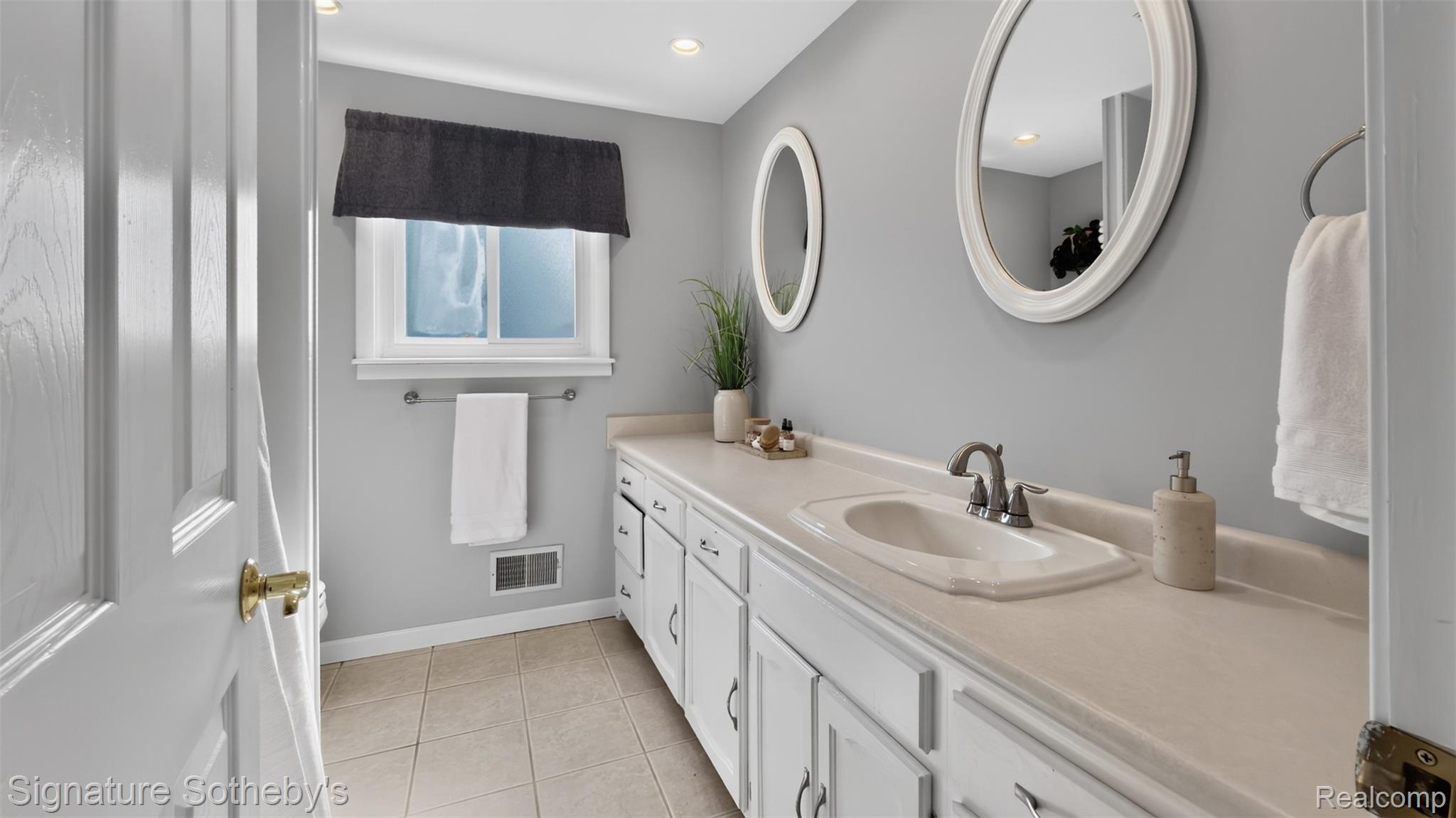 940 Langley Boulevard Property Photo 33