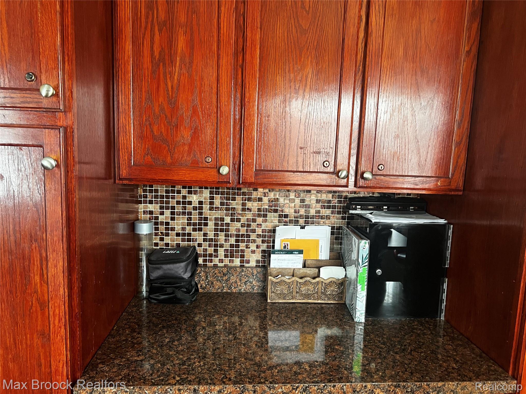 23866 Merrill Avenue Property Photo 3