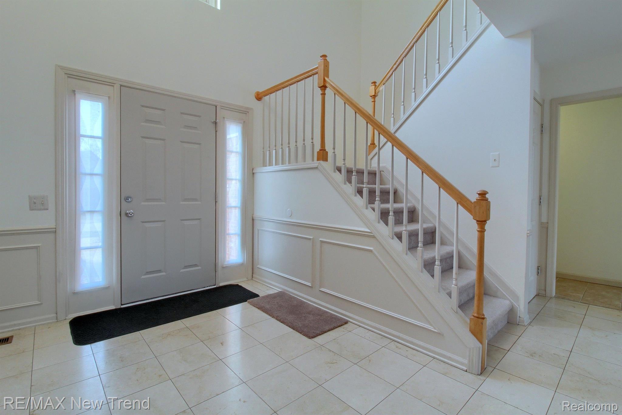 45331 Courtview Trail Property Photo 3