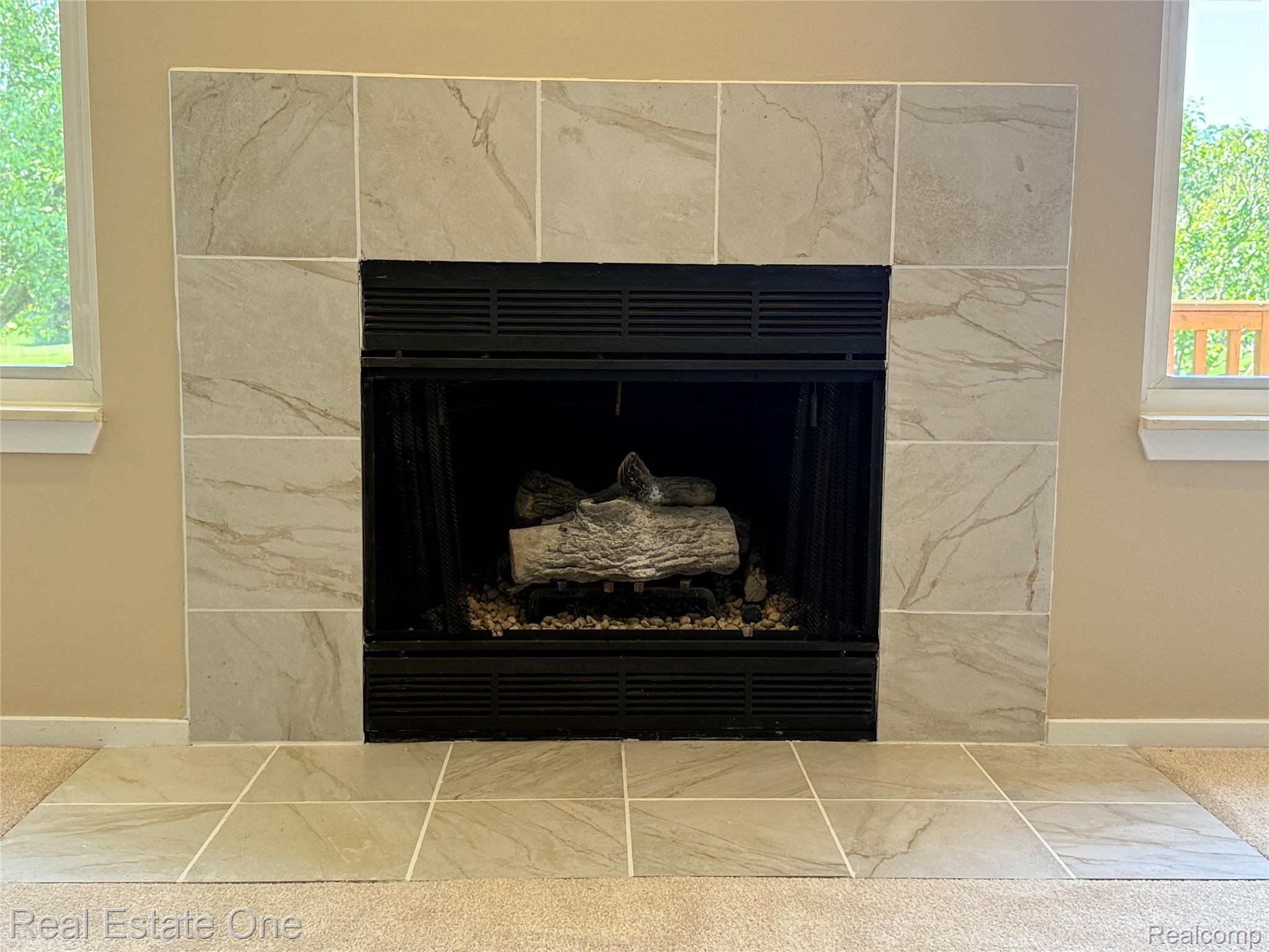 283 Whispering Hill Property Photo 4