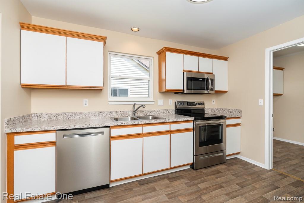 283 Whispering Hill Property Photo 10
