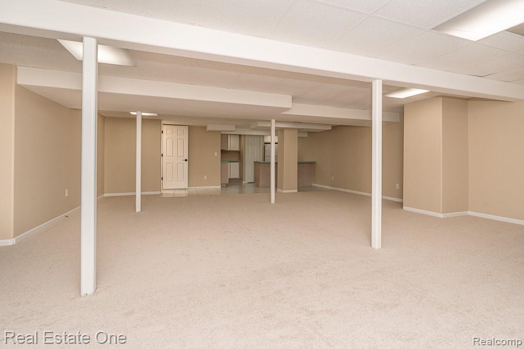 283 Whispering Hill Property Photo 32