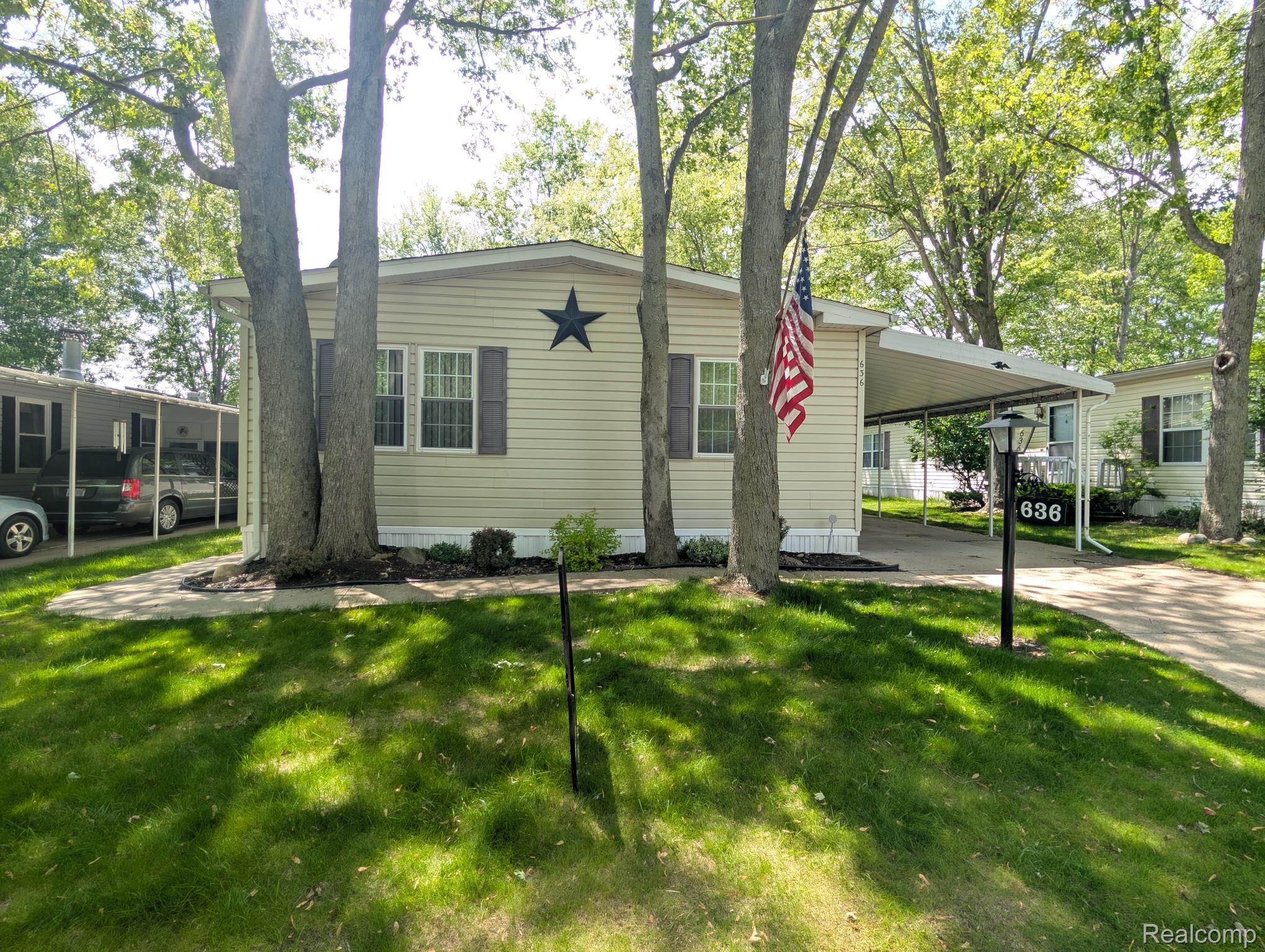 636 Park View Property Photo 1