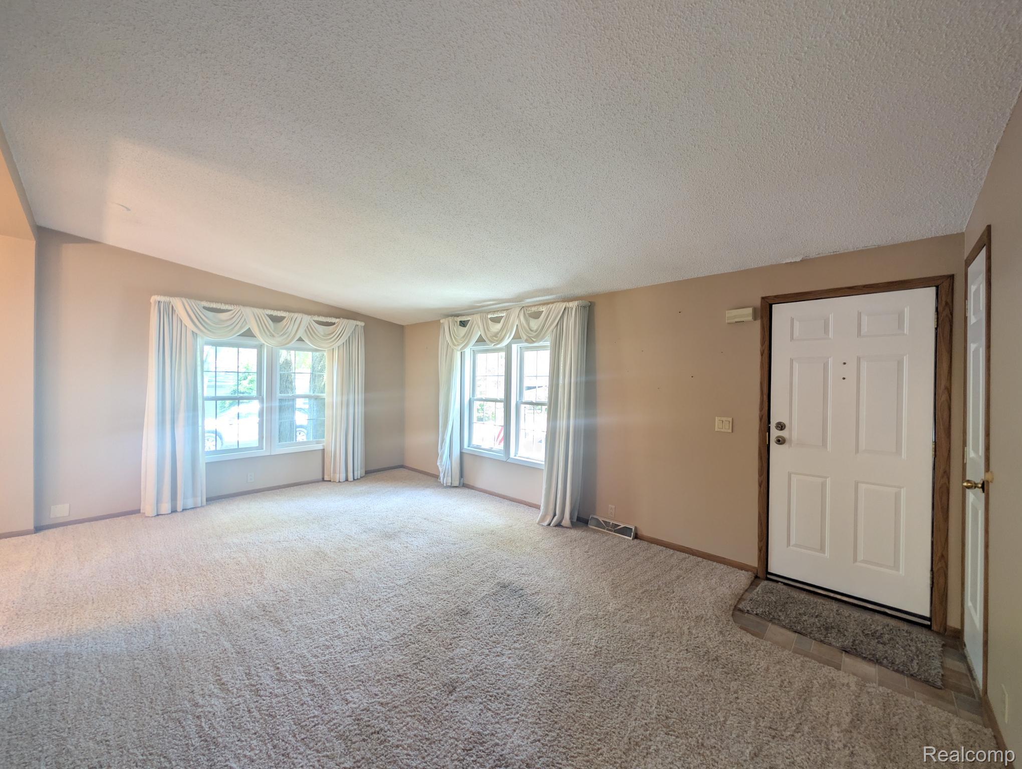 636 Park View Property Photo 16