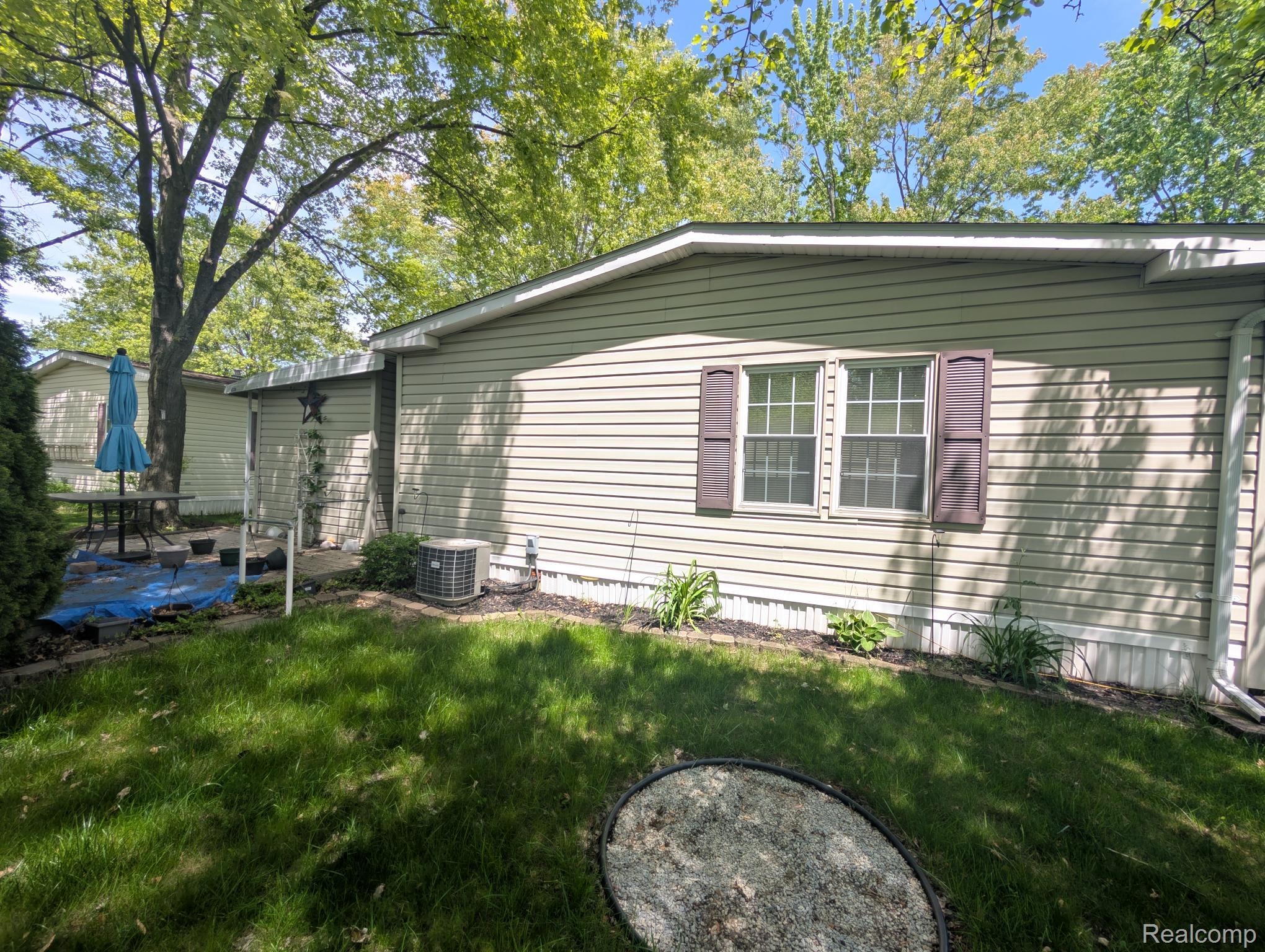 636 Park View Property Photo 21