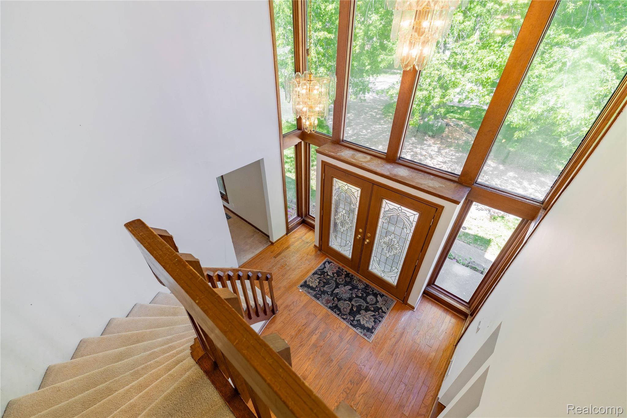 8027 Berkshire Drive Property Photo 19