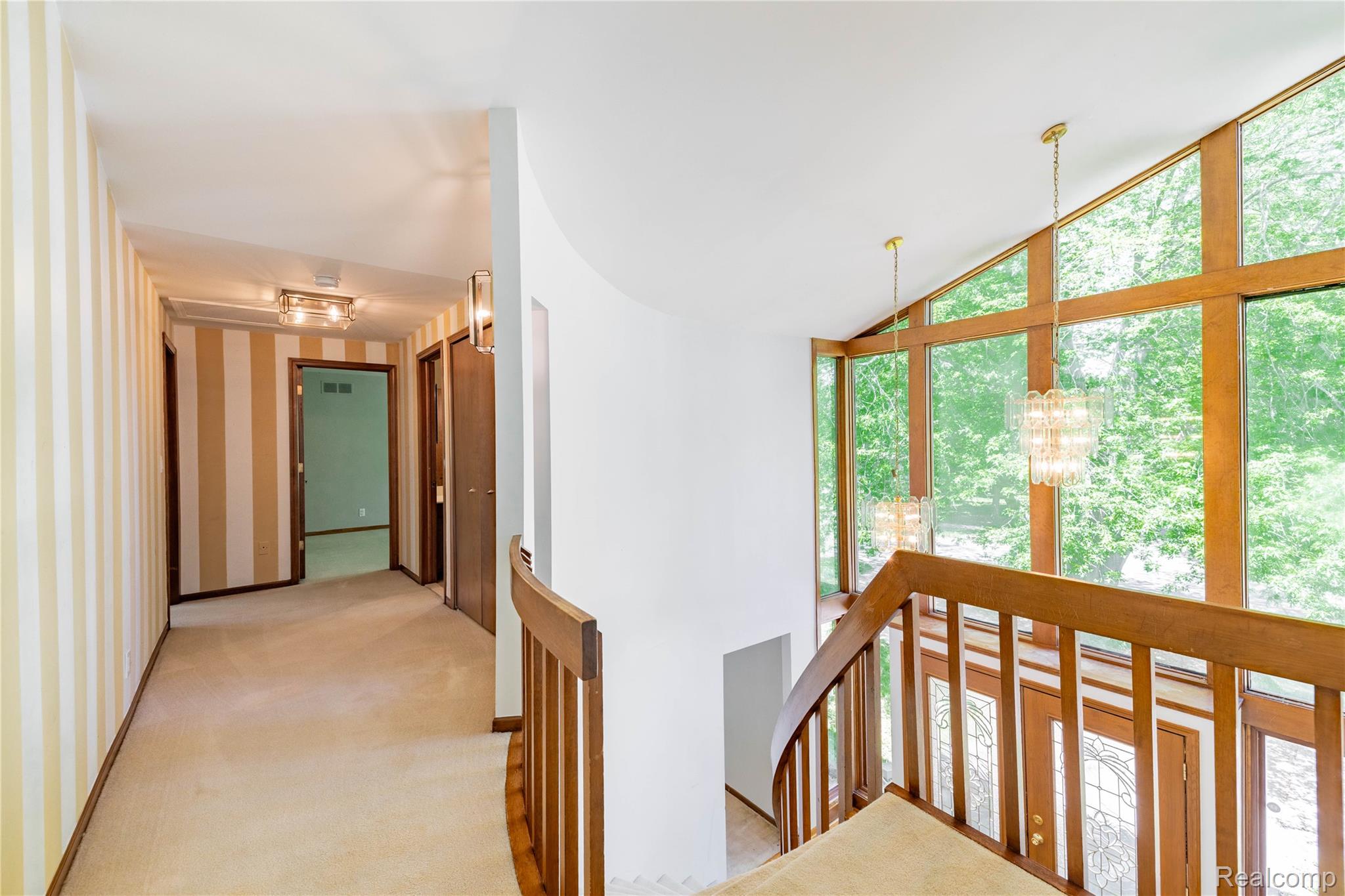 8027 Berkshire Drive Property Photo 20