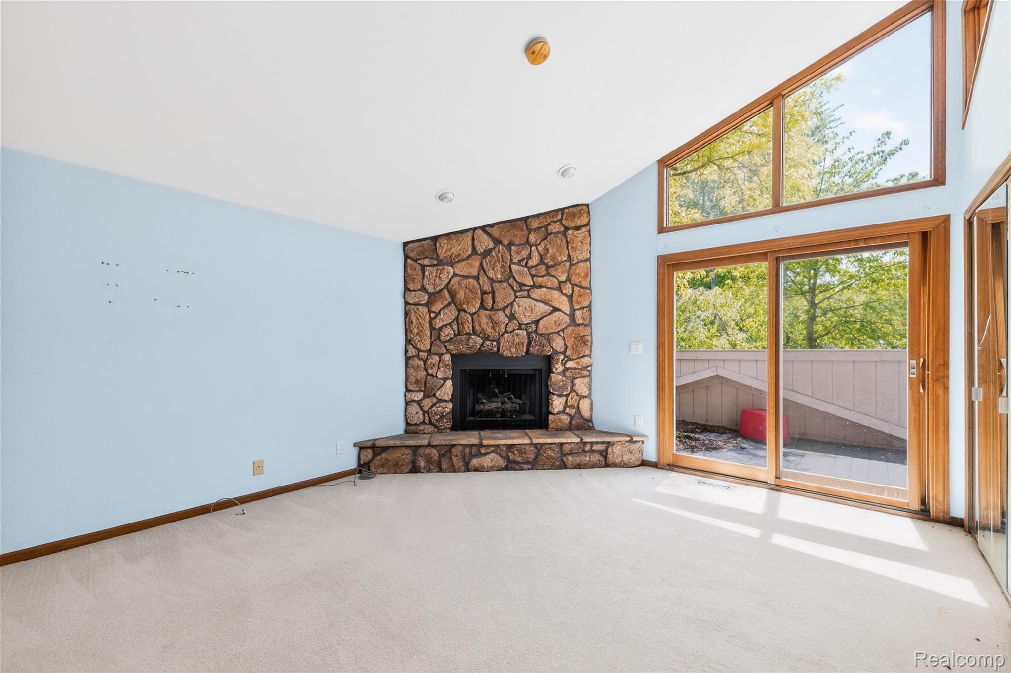8027 Berkshire Drive Property Photo 25