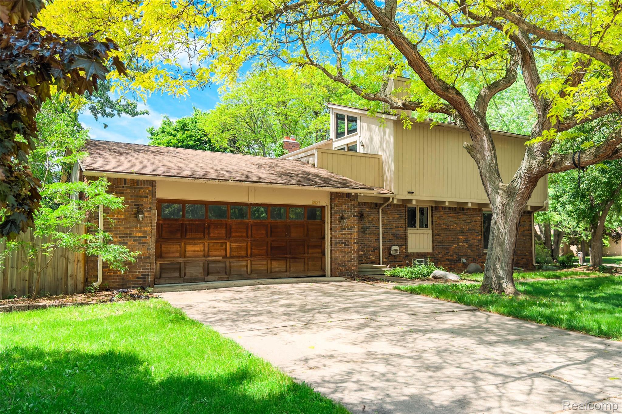 8027 Berkshire Drive Property Photo 36