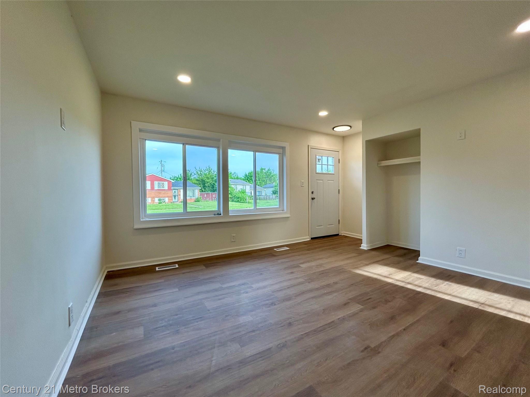 6187 Eldon Road Property Photo 3