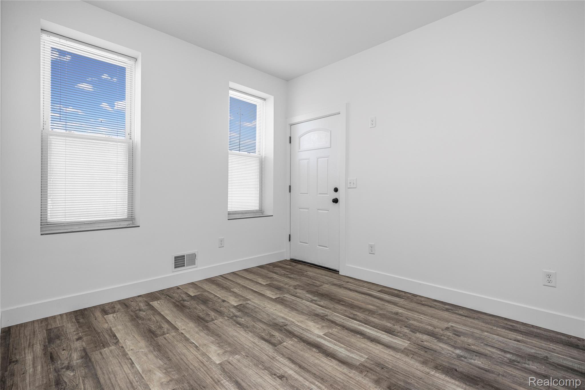 269 Watson Street 102 Property Photo 23