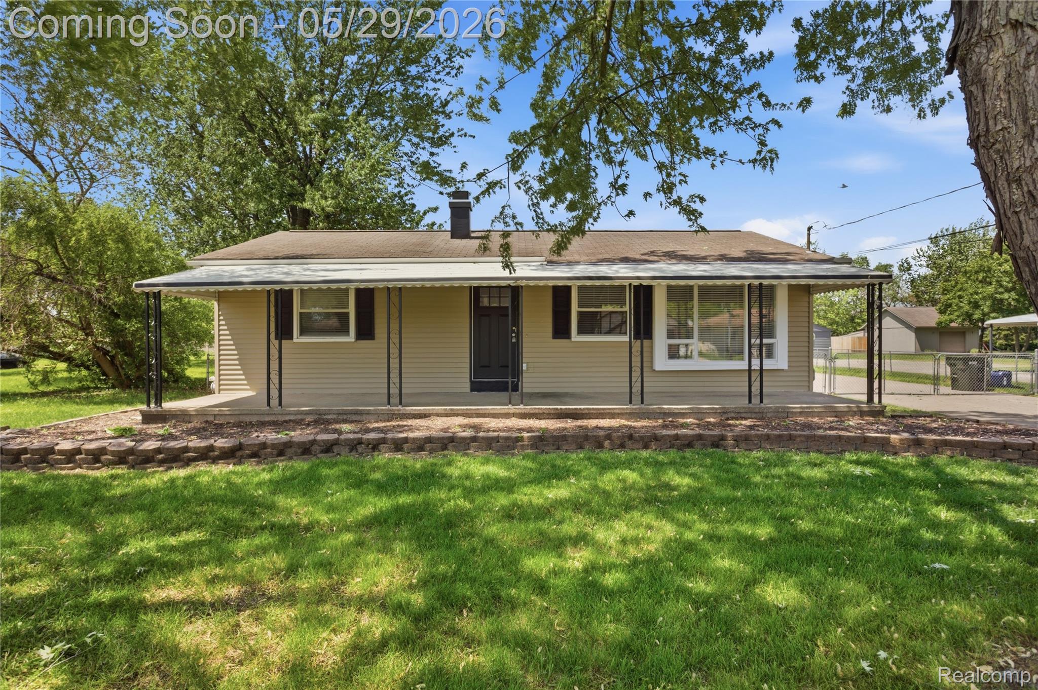 37257 Dundee Street Property Photo 1