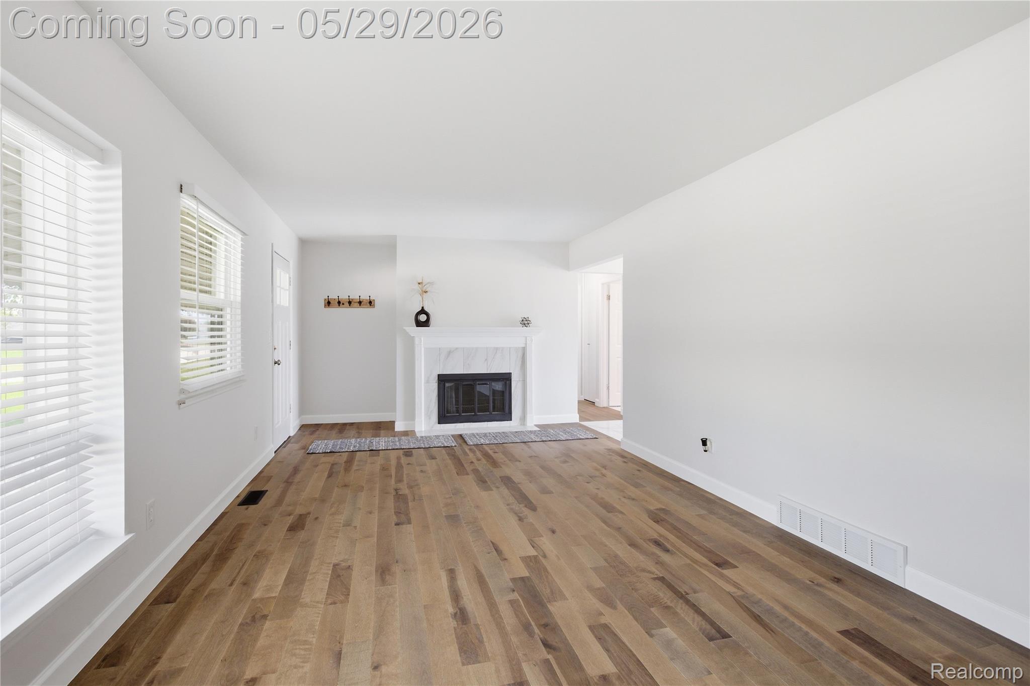 37257 Dundee Street Property Photo 8