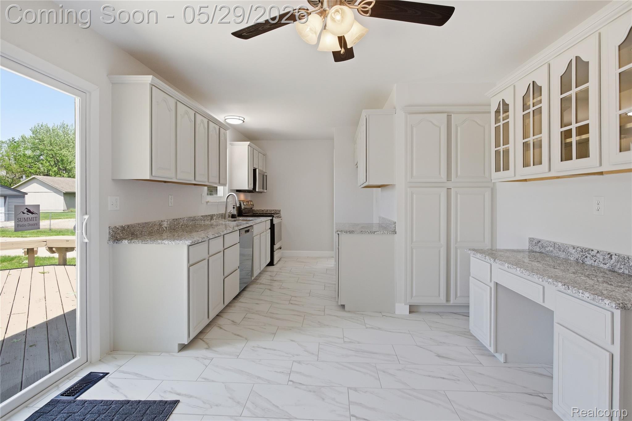 37257 Dundee Street Property Photo 10