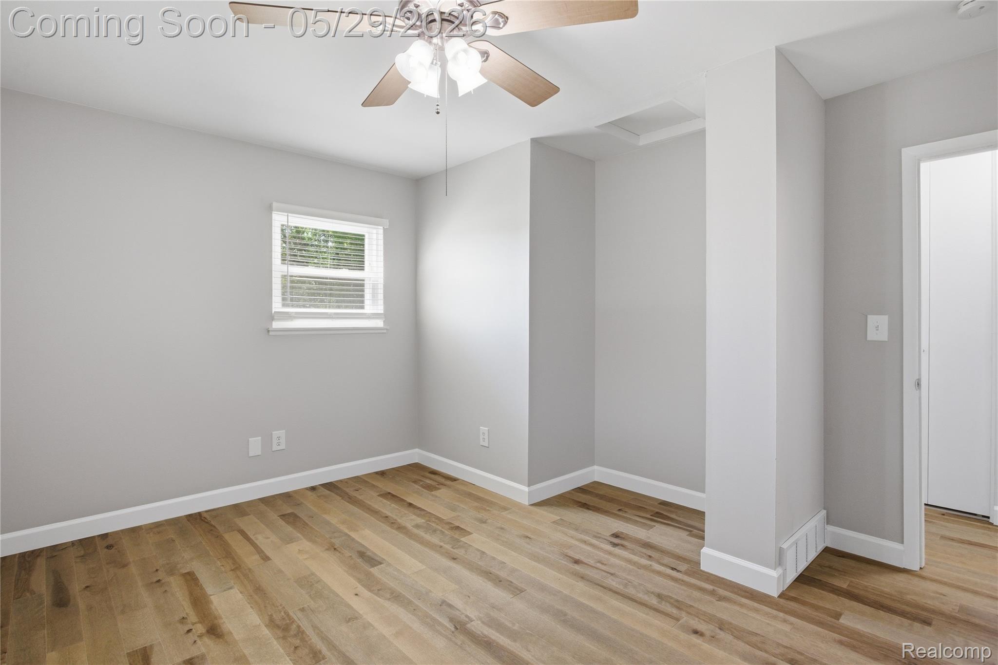 37257 Dundee Street Property Photo 19