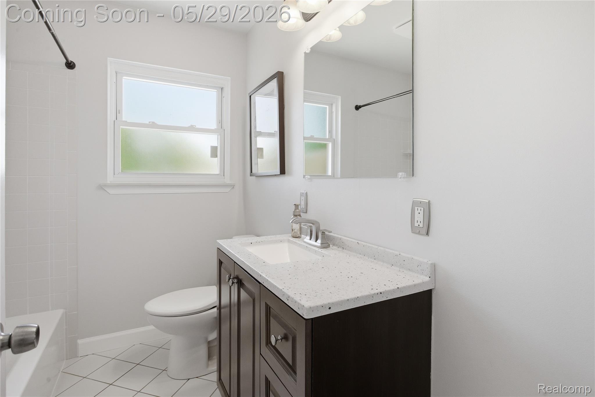 37257 Dundee Street Property Photo 22