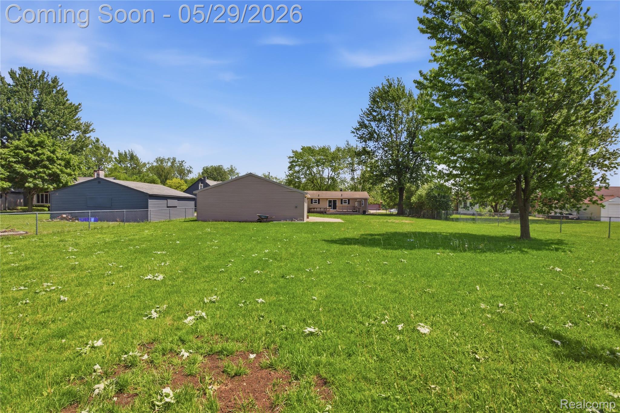 37257 Dundee Street Property Photo 39