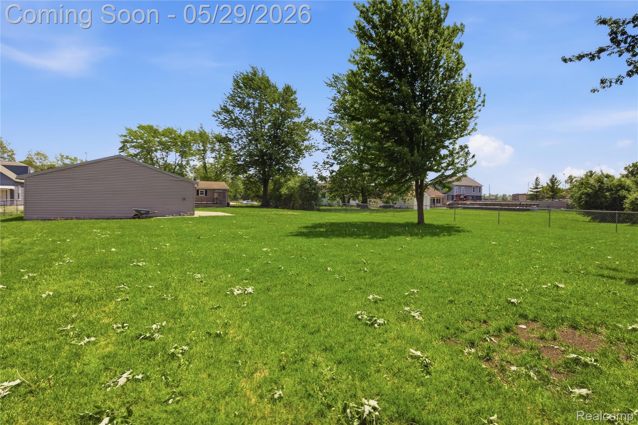 37257 Dundee Street Property Photo 40