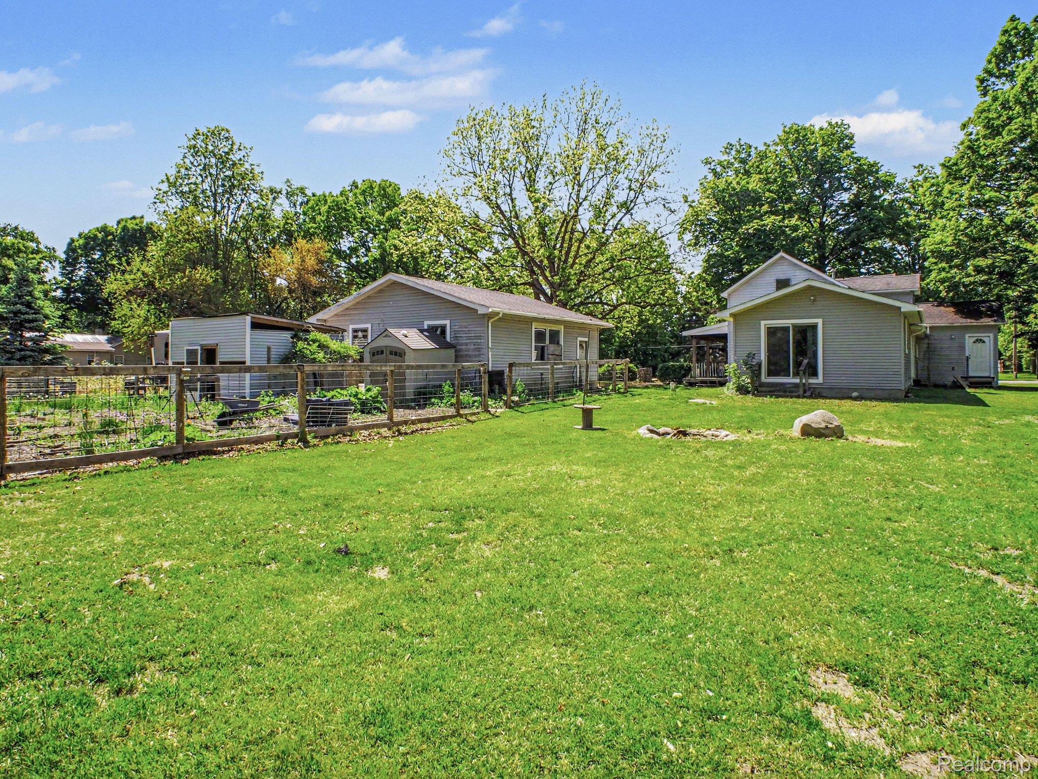 5272 W Frances Road Property Photo 22