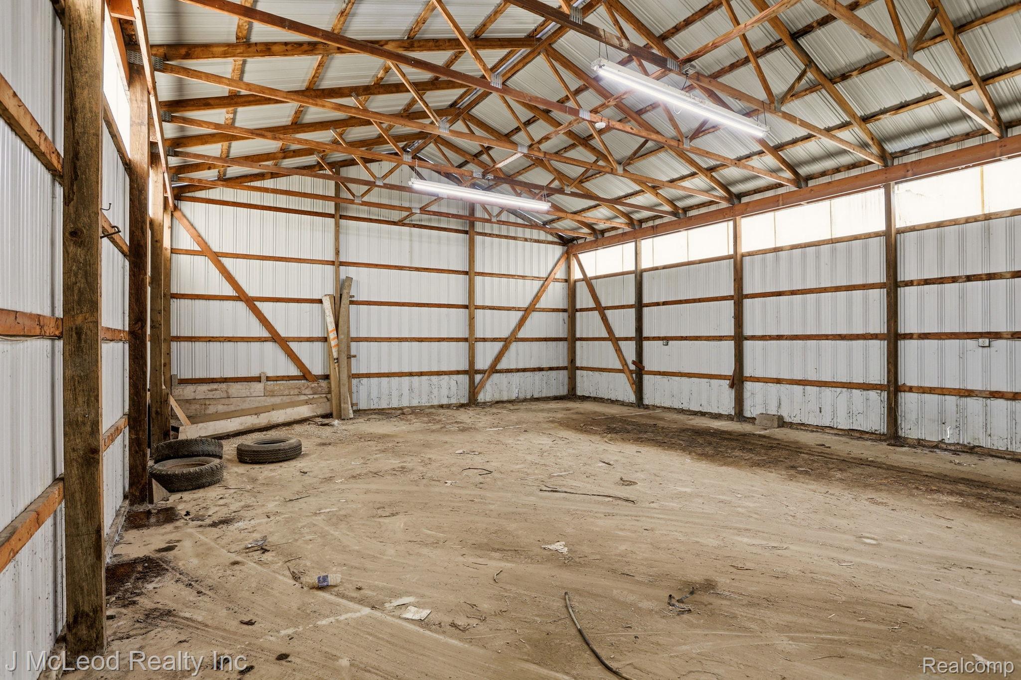 4714 Main Street Property Photo 11