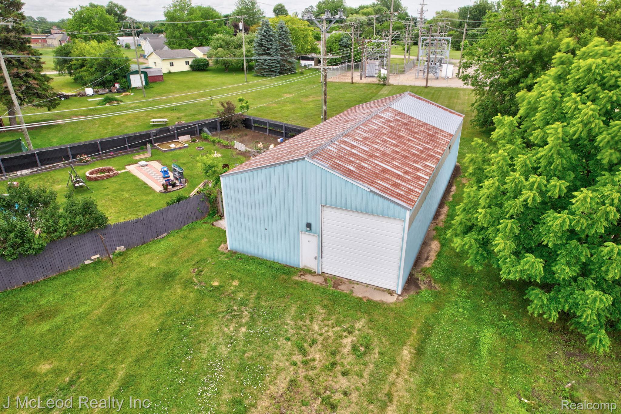4714 Main Street Property Photo 21