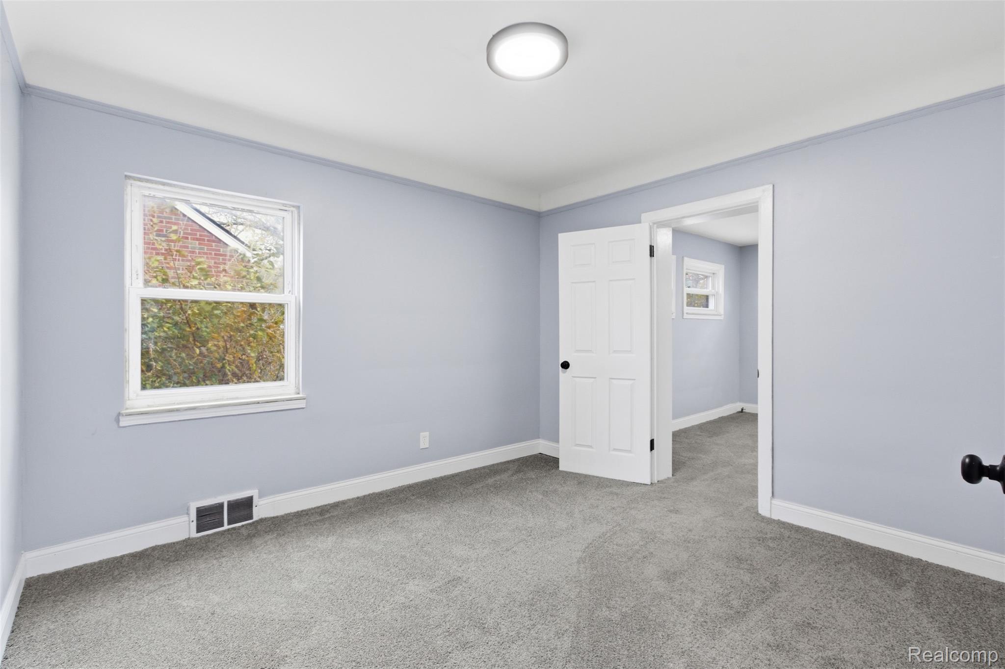 18690 Steel Street Property Photo 7