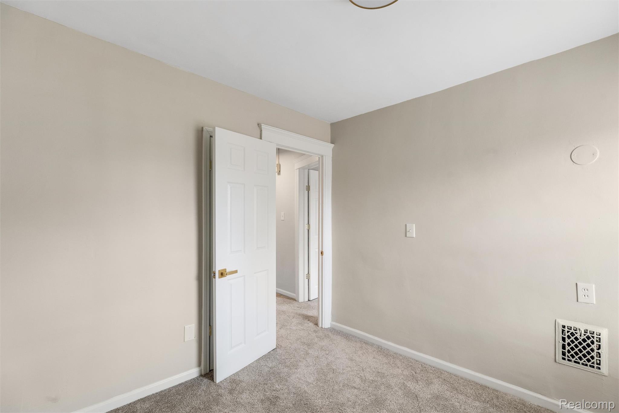 6182 15th Street Property Photo 11