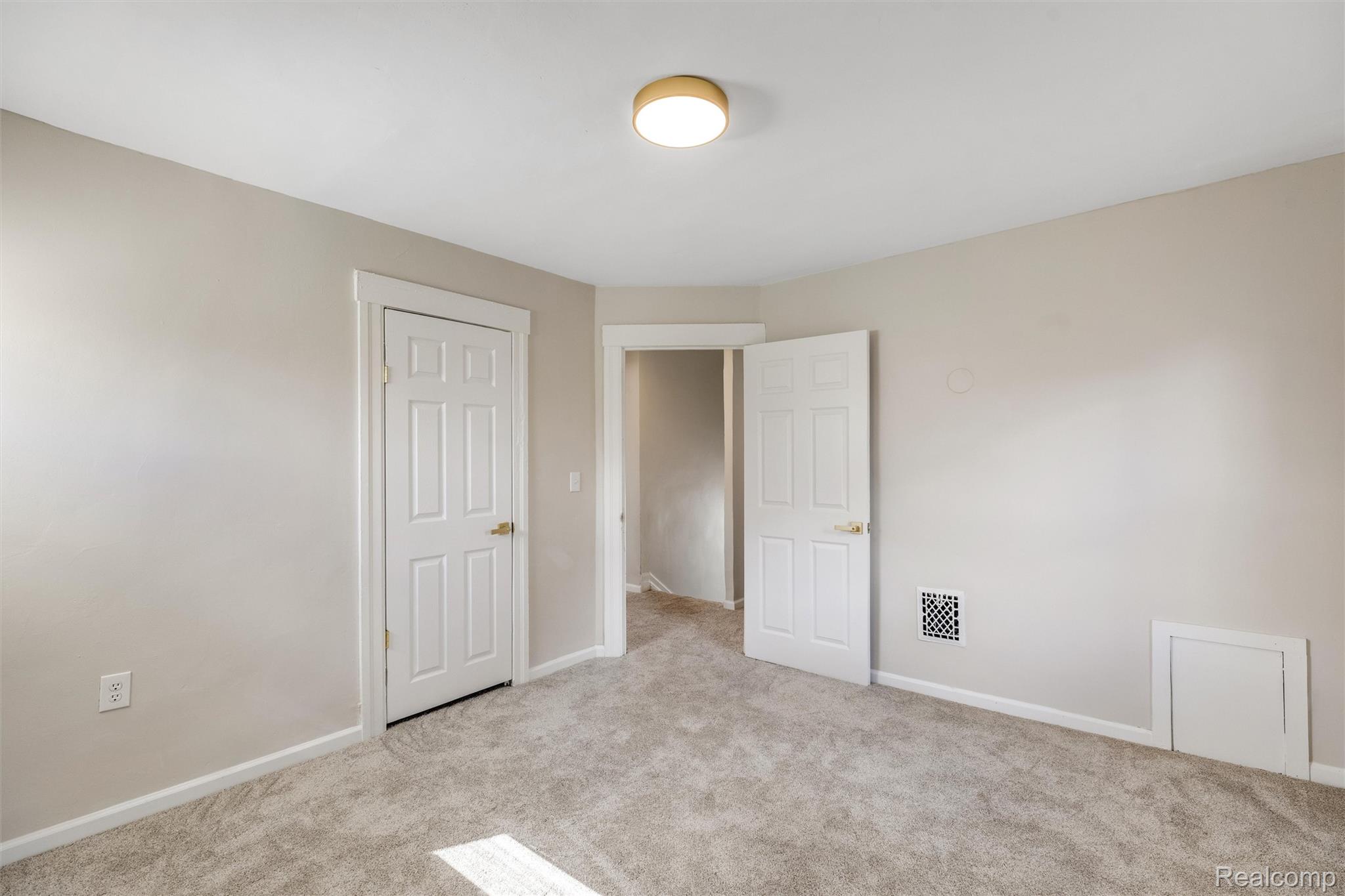 6182 15th Street Property Photo 16