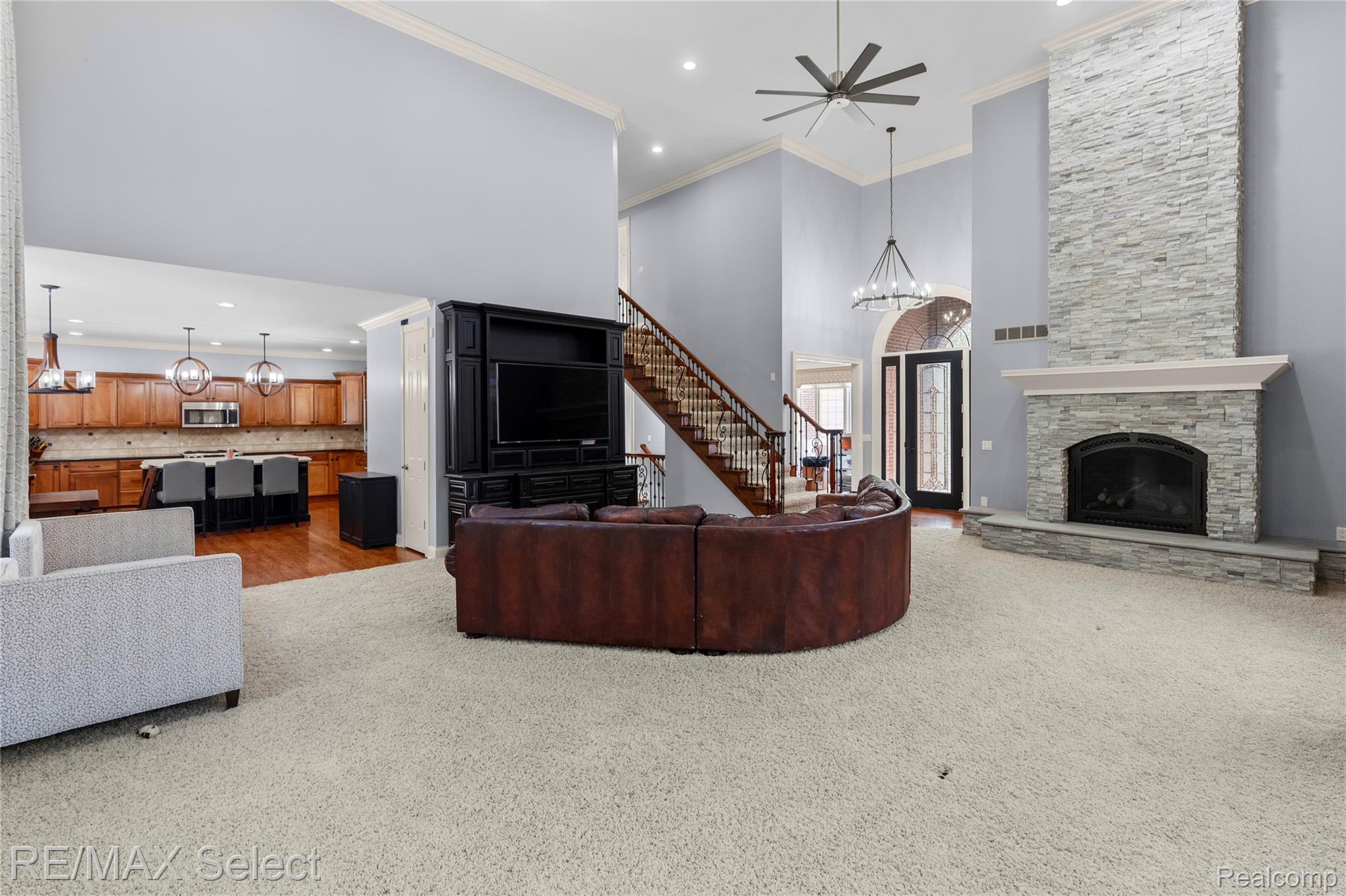 3334 Creekview Drive Property Photo 27